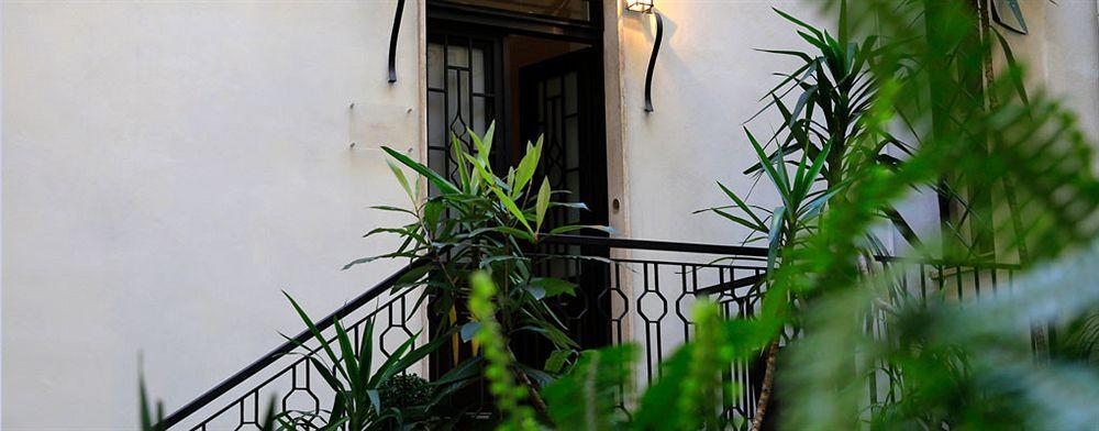 74 Crescenzio House Hotel Rome Exterior photo